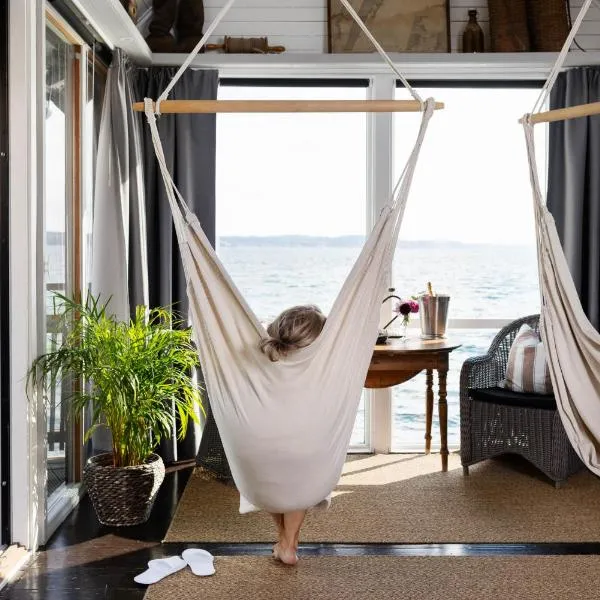 Strandflickornas Husen invid Havet – hotel w mieście Lysekil