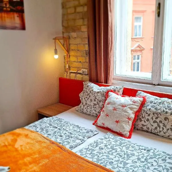 GoodMo Budapest Smart Rooms, hotel in Budapest