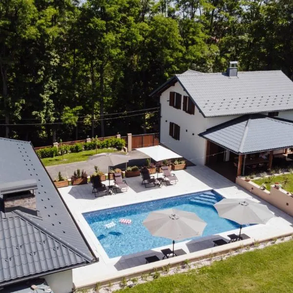 Villa Bagrem - Private Heated Pool Villa in Nature, hotel a Banja Luka