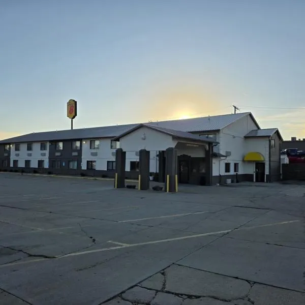 Super 8 by Wyndham Newton, hotel in Newton