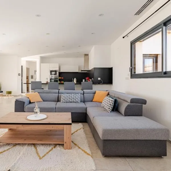 L'Oasis de Saint-Quentin, Hotel in Saint-Quentin-la-Poterie