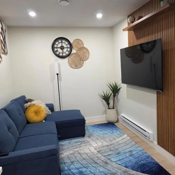 Cozy & Stylish 1BR Suite, хотел в Риджайна