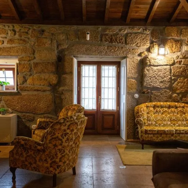 Casa dos Livros - Guest House, hotel a Vila Nova de Tazem
