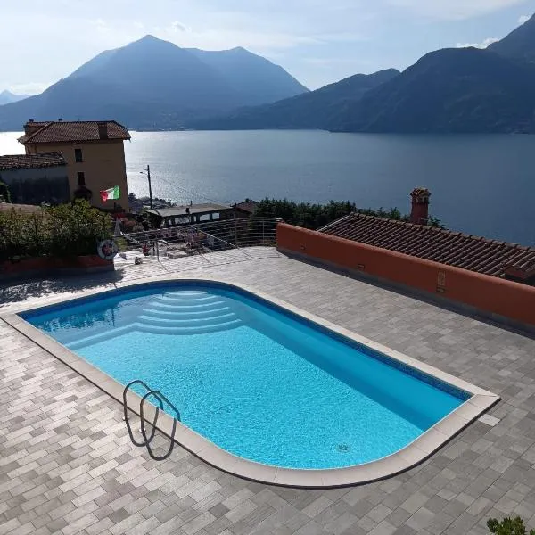 The Fairy World - Penthouse with Terrace Lake view and Pool – hotel w mieście Bellano