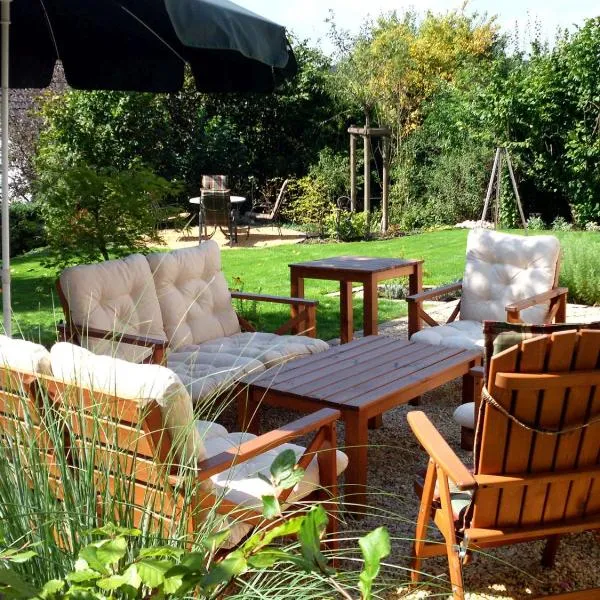 Ferienwohnung Familie Balko、Herdringenのホテル