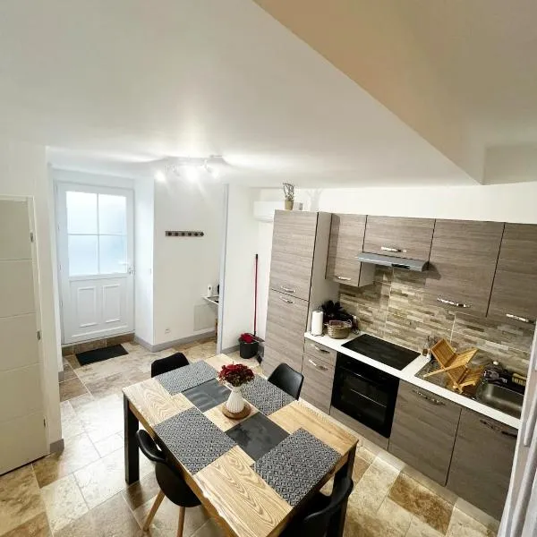 Maison de village rénovée，位于Lédignan的酒店