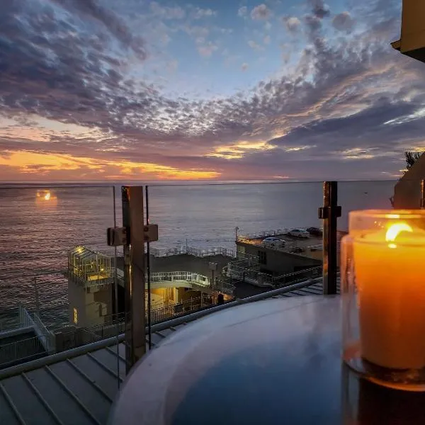 180 degree sea and mountain views from a luxury apartment!, Hotel in Kapstadt