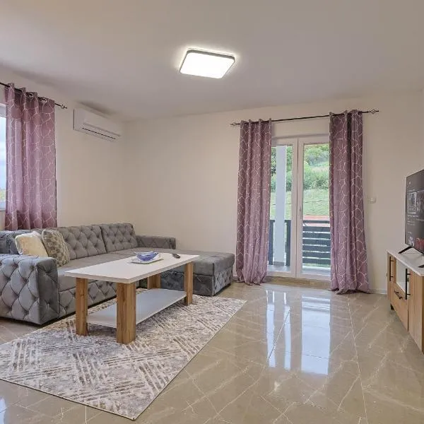 NolE Apartments, hotel di Visoko