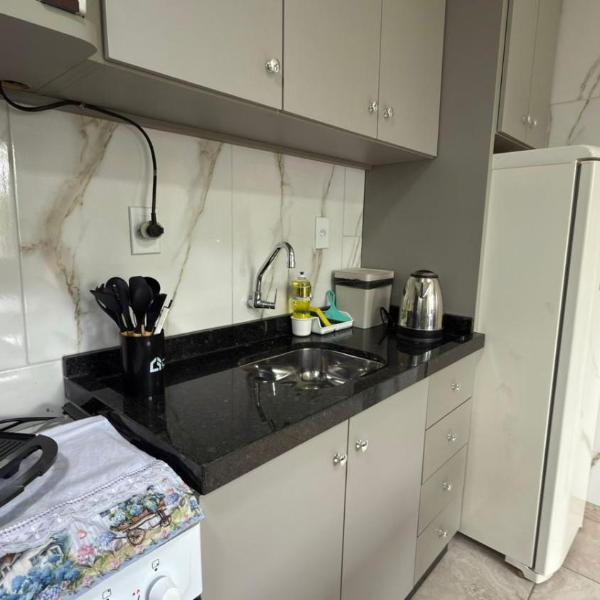 Flat funcional e moderno em Uvaranas-com elevador - Foto 4