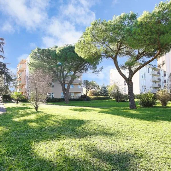 Riverside Toulouse (Savory), hotel in Blagnac