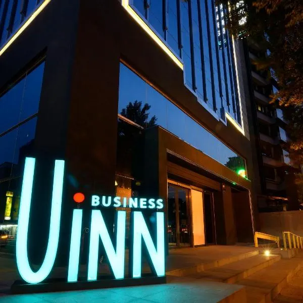 Uinn Business Hotel-Shihlin, хотел в Тайпе