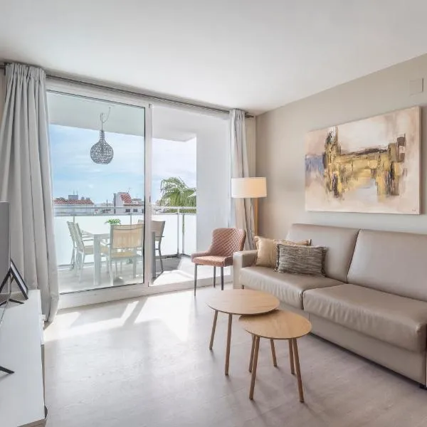 Sitges Spaces Oasis Penthouse 3 Bedroom, 2 Bathroom, Terrace, Pool, Sleeps up to 6, hotel a Sitges
