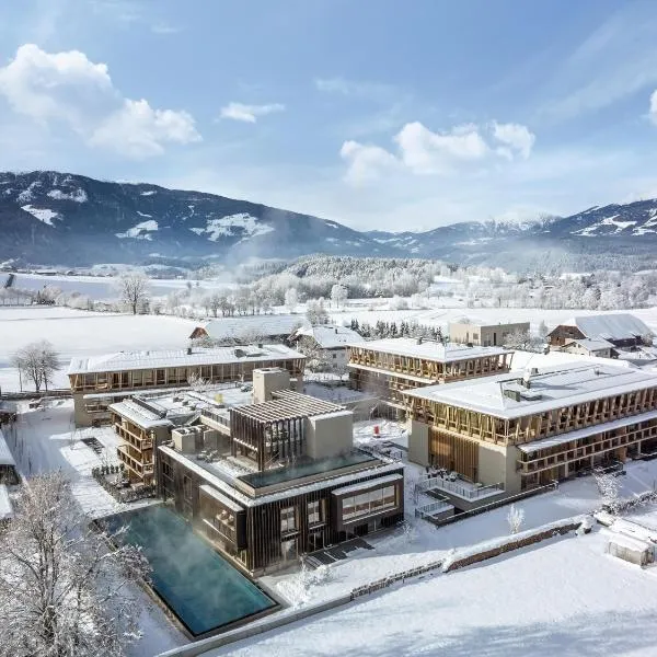 Falkensteiner Hotel Kronplatz - The Leading Hotels of the World, hotel v Brunicu
