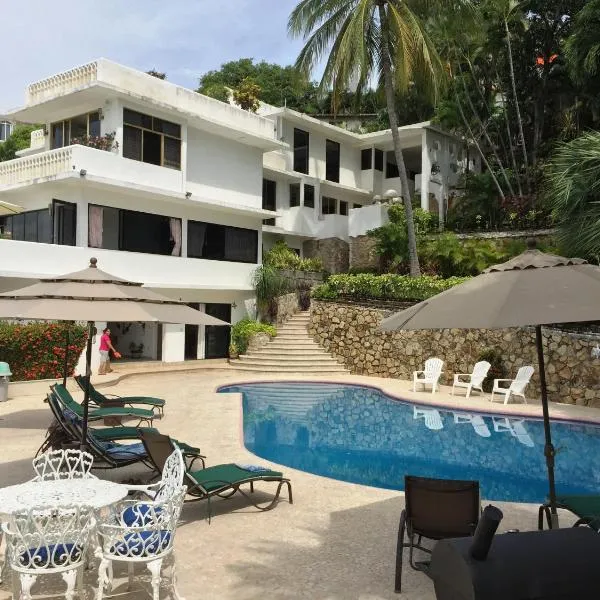 Villa Guitarron gran terraza vista espectacular 6 huespedes piscina gigante, hôtel à Acapulco