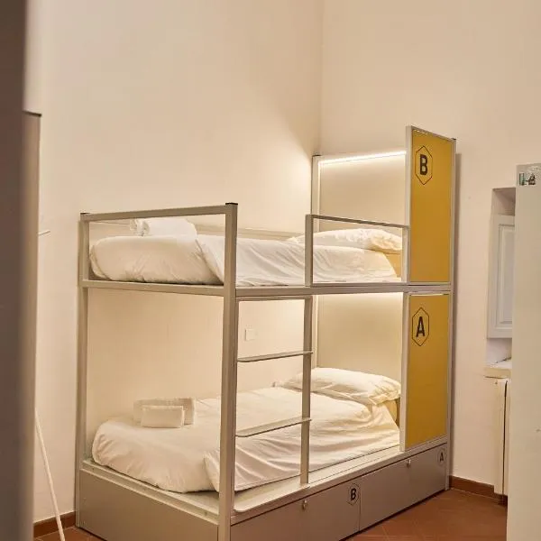 Lucca Hostel & Rooms San Frediano, hotel Luccában