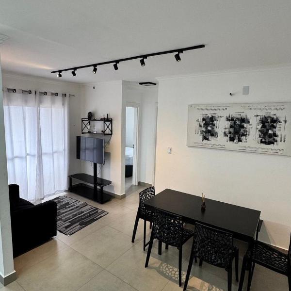 Apartamento completo, com vaga, varanda e piscina - Foto 5