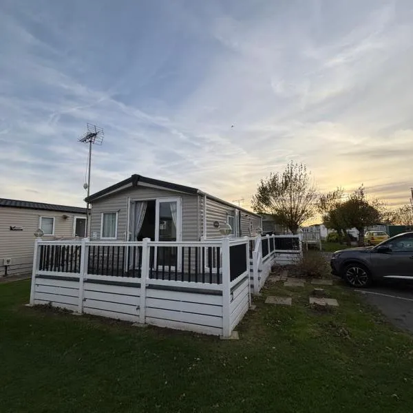 Seaview Holiday Rentals - E7 Pet friendly, hotel i Chestfield