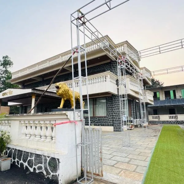 The Luxury Maharaja The Royal Resort, hotel v destinaci Tháné