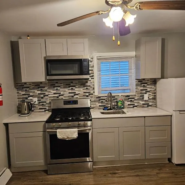 Entire Spacious House in New Jersey, hotel in East Orange
