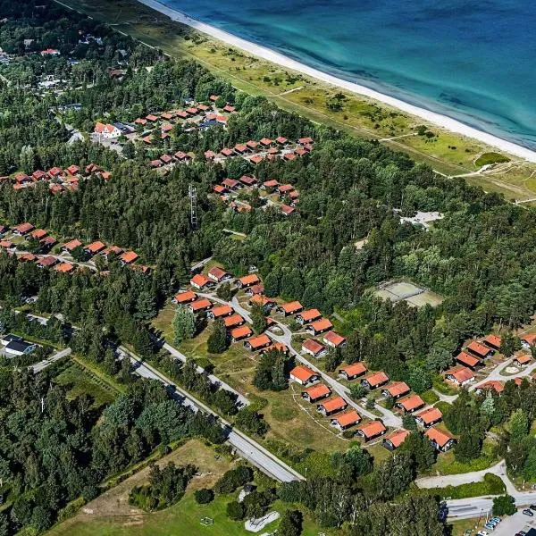 Holiday home with waterpark access in Væggerløse, hotel a Bøtø By