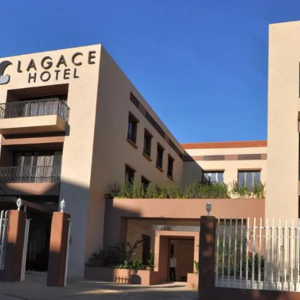 Lagace Hotel – hotel w mieście Dżunija