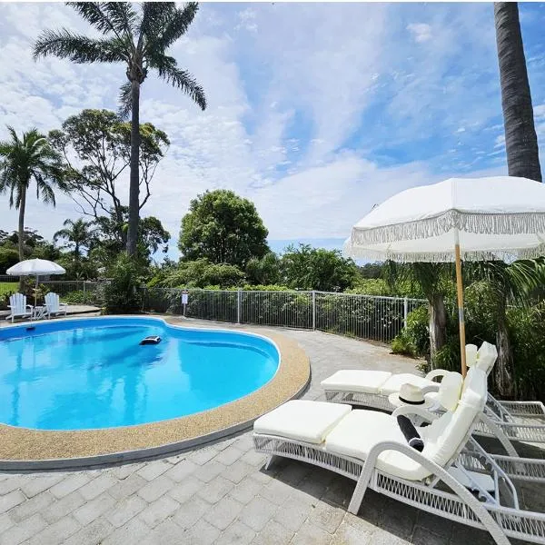 Mollymook Ocean View Motel - Welcoming Guests 18 Years and Older, hotel in Mollymook