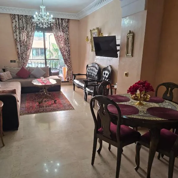 Luxury apartment in the heart of Gueliz , Wifi, Pool, hotel di Marrakech