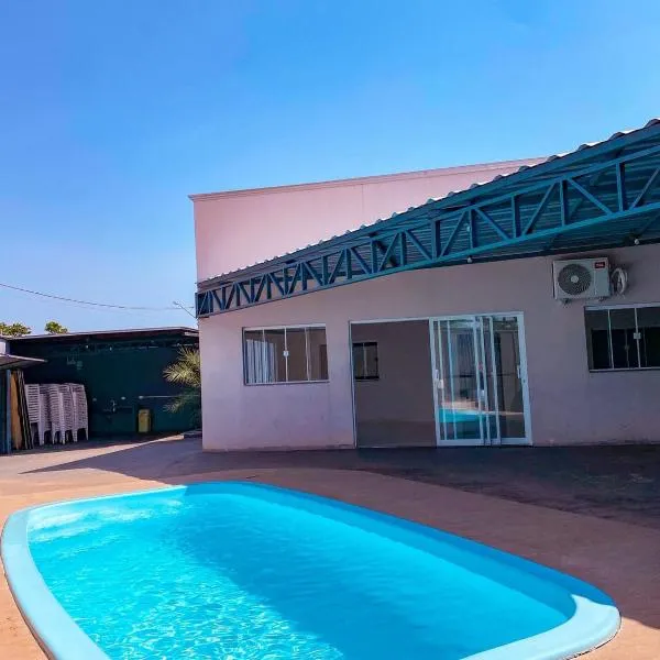 Casa de Lazer Completa com Piscina e Churrasqueira, hotell i Alta Floresta