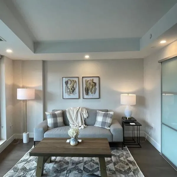 Downtown bright cozy & modern 1 Bedroom, Hotel in Halifax