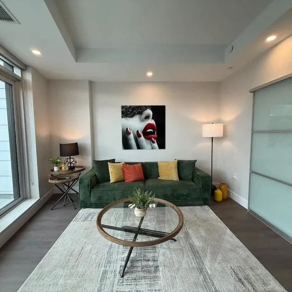 Bright bold & beautiful 1 BR with 6 applainces – hotel w mieście Halifax