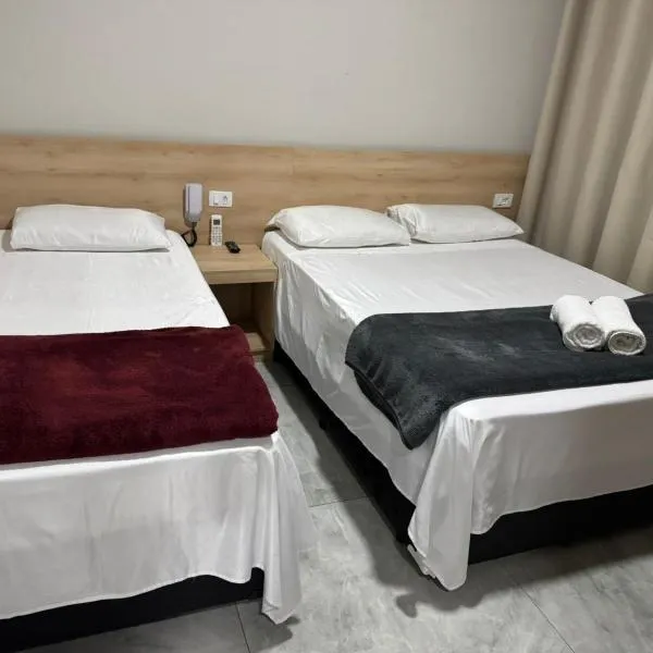 Hotel Novo México, hotelli kohteessa Guarulhos