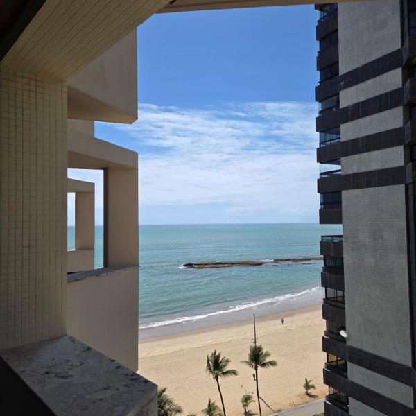 Flat Ceaser Towers a Beira Mar