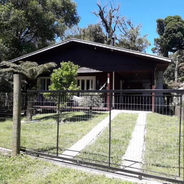 Casa Alpes Verdes Canela RS, hotel in Canela