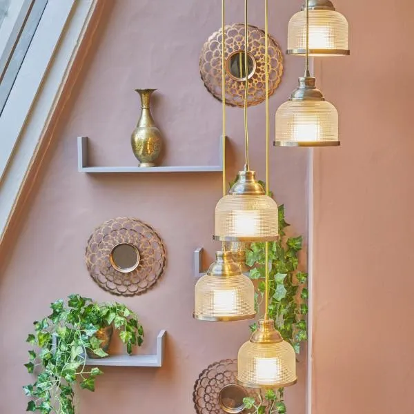 Opp Sally Lunns Sleeps 10 Spacious Maisonette, hotel en Bath