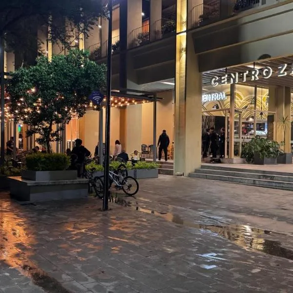 Centro Zapopan, hotel din Cedro