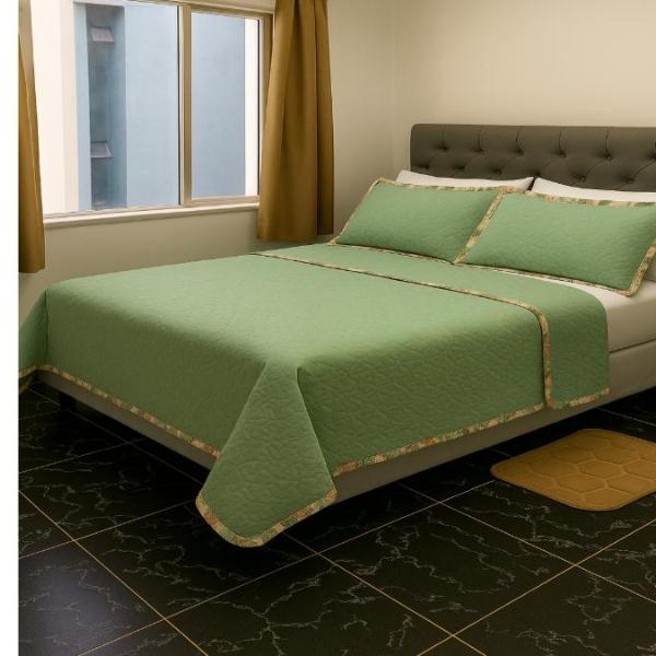 Apartamento Batista Campos, opções todo o ap ou por quarto, 1 suite, 2 quartos de casal e 1 de solteiro, confira!