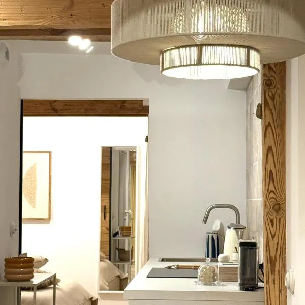 Rosette Residence 25 z bezpłatnym parkingiem, ξενοδοχείο στο Τορούν