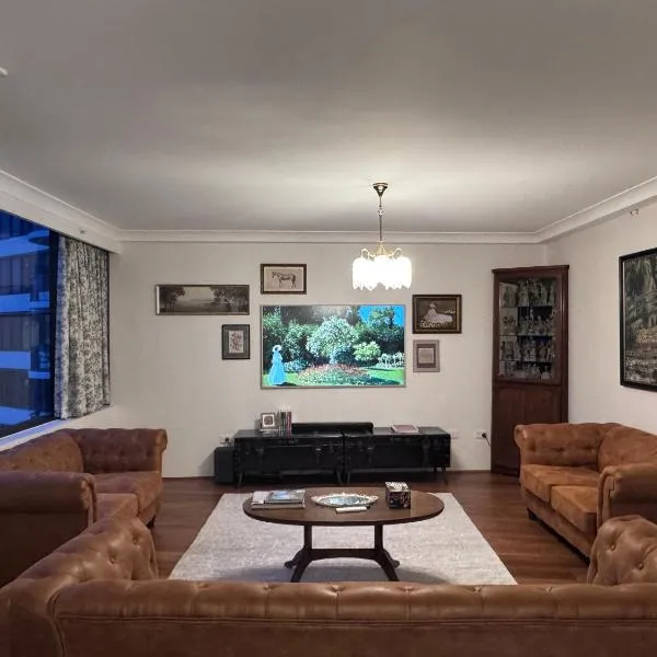 Garden Gallery - Tranquil Luxury Retreat, hotel v mestu Canberra