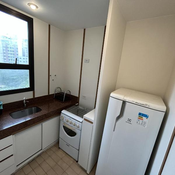 Real Residence coworking, conforto e piscina para até 5 pessoas - Foto 5