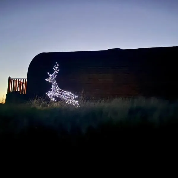 Autumn Special Offer - Secluded Luxury Cabins with stream, stargazing, walks and nature - Fell Farm Hideaway, hotel v destinaci Colwell