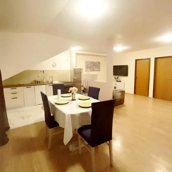 자보크에 위치한 호텔 Apartment Petra Zabok A2-3km