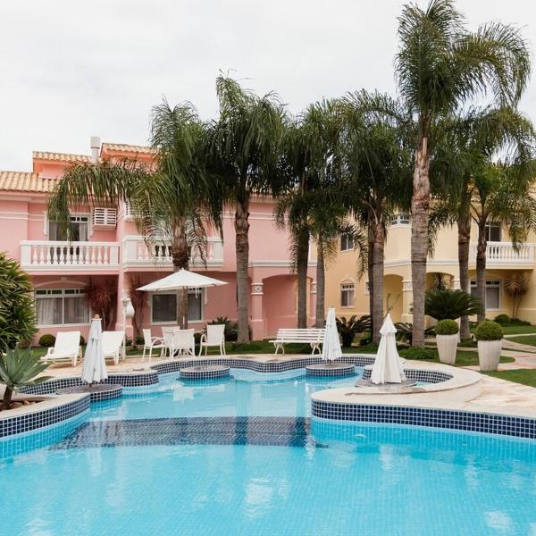 Casa mediterrânea de dois andares, no condomínio Villa dos Açores - Foto 4