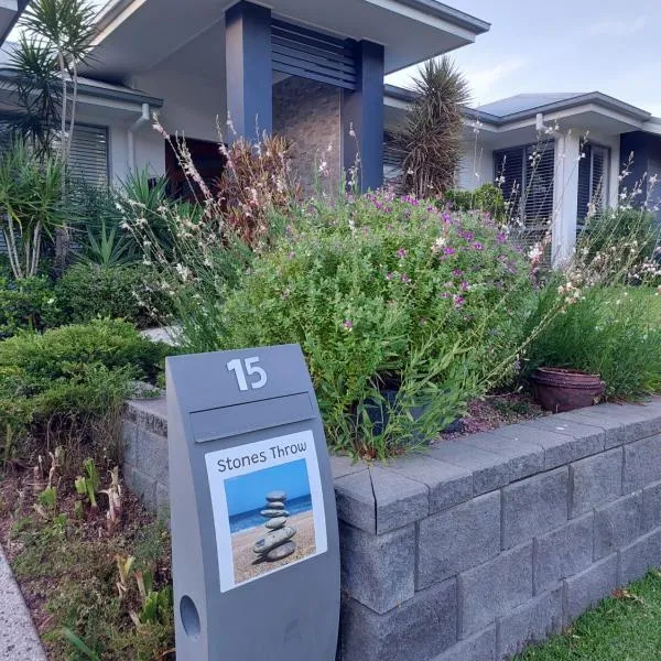 Stones Throw at Sapphire, hotel in Coffs Harbour