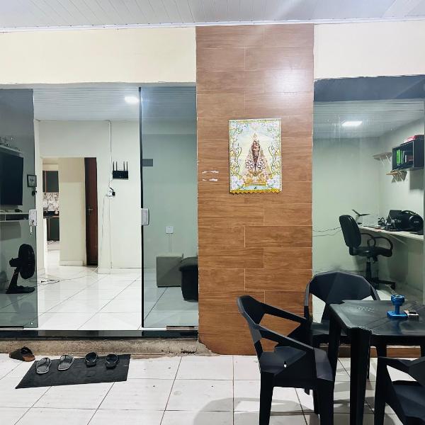Casa com quarto privativo para cop 30