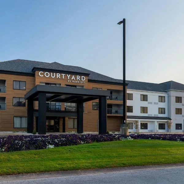 Courtyard by Marriott Kokomo, хотел в Кокомо