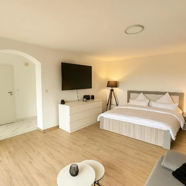 Modernes Apartment mit 180° Bergblick โรงแรมในBuchenberg