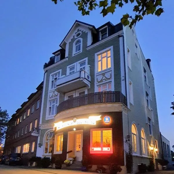Hotel Münchner Löwenbräu โรงแรมในคุกซ์ฮาเวน