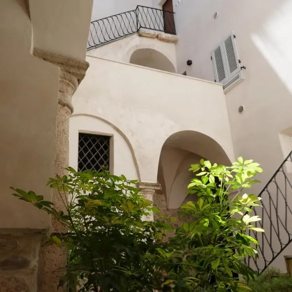 Casa Piccolomini, מלון באסקולי פיצ'נו