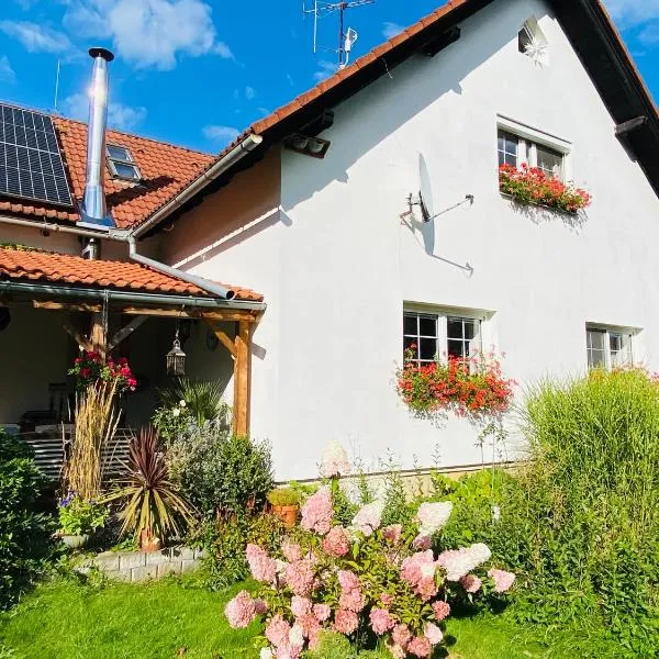 Krásný apartmán v bráně Lužických hor、Cvikovのホテル