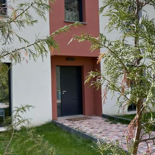 Paradis Rouge, hôtel à Méré